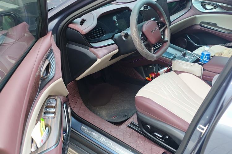 Used BYD Seal 2023 DM-i 1.5T 121km Flagship Model Driver Seat
