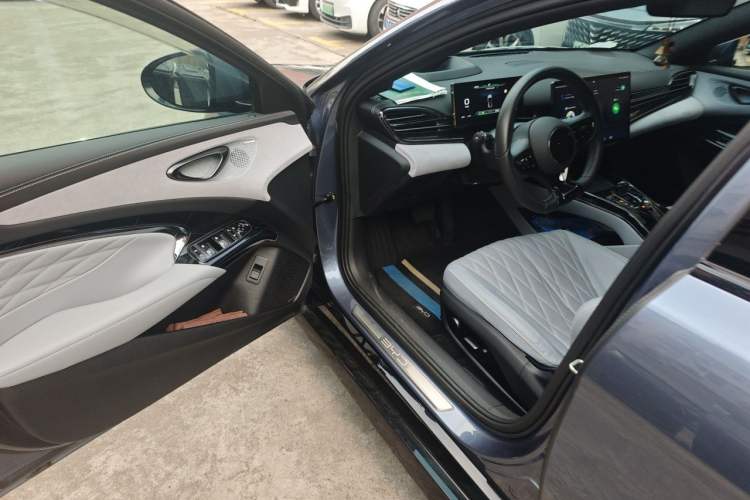 Used BYD Seal 2023 Champion Edition 700km Performance Version Driver Seat