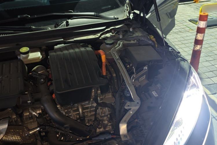 Used BYD Seal 2023 DM-i 1.5T 121km Flagship Model Engine Bay Left