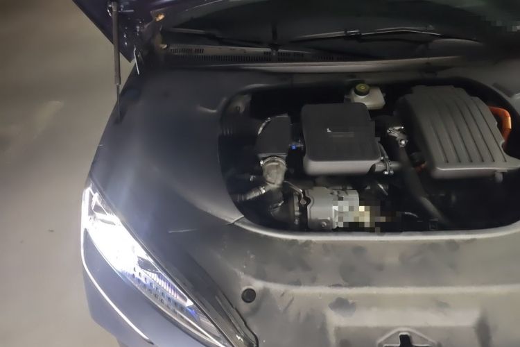Used BYD Seal 2023 DM-i 1.5T 121km Flagship Model Engine Bay Right
