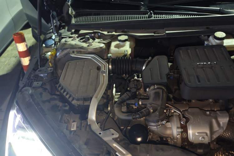 Used BYD Seal 2023 DM-i 1.5T 121km Flagship Model Engine Bay Right