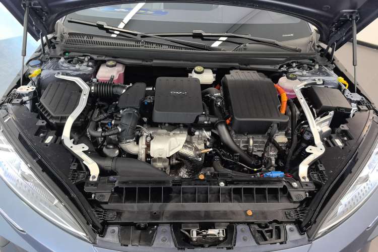 Used BYD Seal 2023 DM-i 1.5T 121km Prestige Model Engine Bay