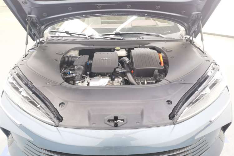 Used BYD Seal 2023 DM-i 1.5T 121km Flagship Model Engine Bay