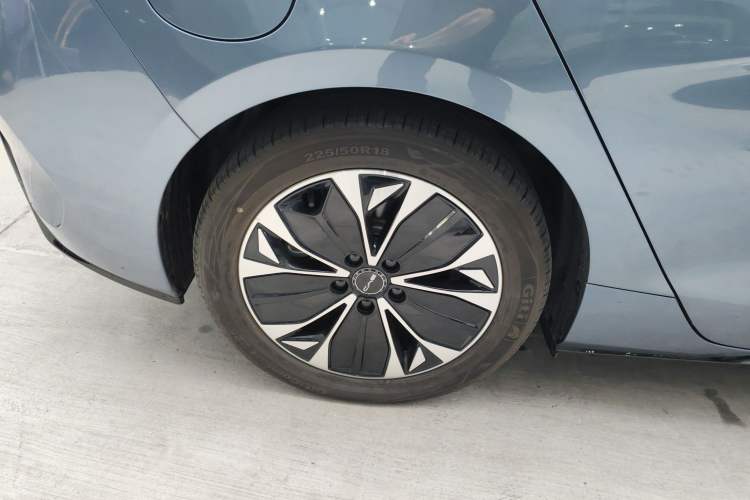 Used BYD Seal 2023 Champion Edition 550km Prestige Model Exterior 4