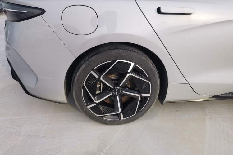 Used BYD Seal 2023 Champion Edition 700km Performance Version Exterior 8