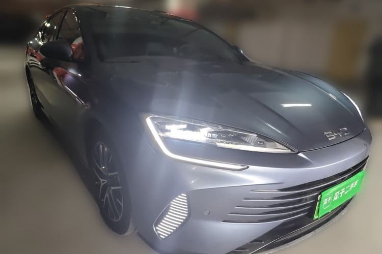 Used BYD Seal 2023 DM-i 1.5T 121km Flagship Model Front Right 45 Deg