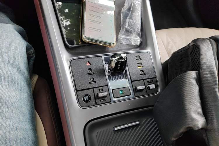 Used BYD Seal 2023 DM-i 1.5T 121km Flagship Model Gear Lever