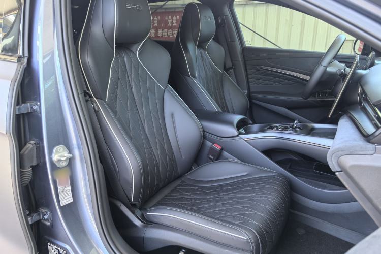 Used BYD Seal 2023 Champion Edition 550km Prestige Model Interior 4