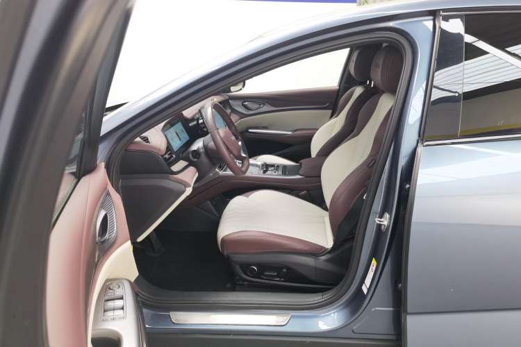 Used BYD Seal 2023 DM-i 1.5T 121km Flagship Model Left Front Seat