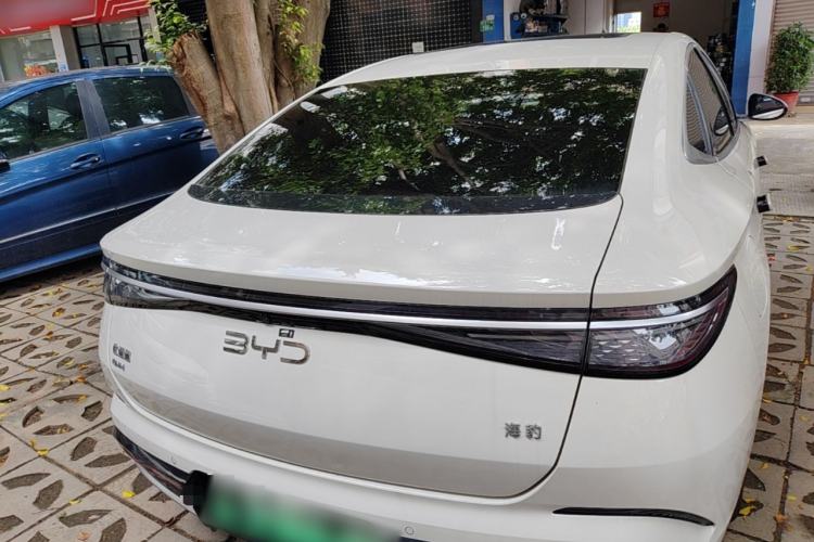 Used BYD Seal 2023 DM-i 1.5T 121km Flagship Model Rear