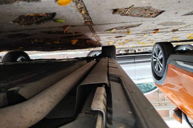 Used BYD Seal 2023 DM-i 1.5T 121km Flagship Model Right Side Sill