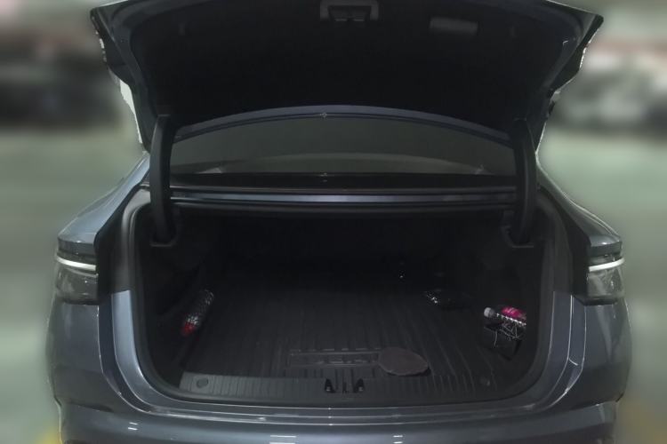 Used BYD Seal 2023 DM-i 1.5L 121km Luxury Model Trunk