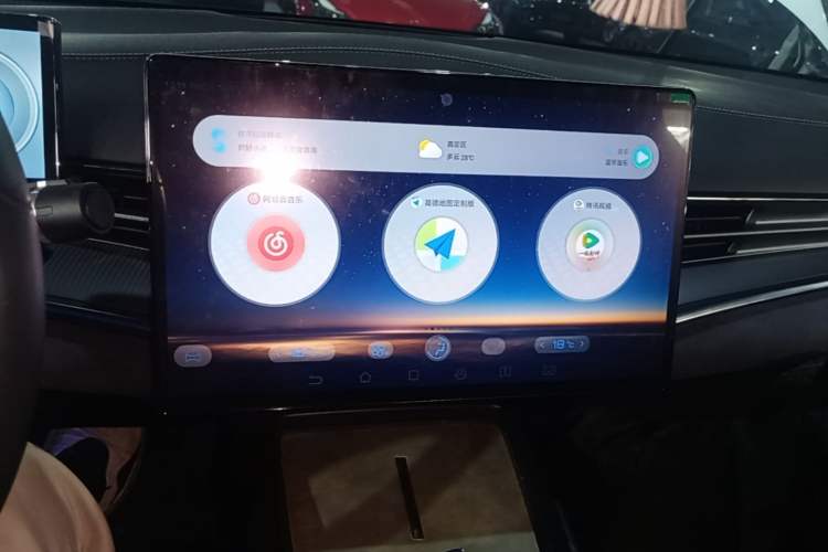 Used BYD Seal 2023 Champion Edition 550km Prestige Model Audio And AC Panel