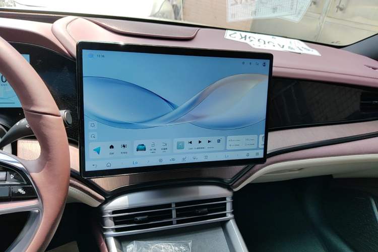 Used BYD Seal 2023 DM-i 1.5T 121km Flagship Model Audio And AC Panel
