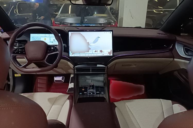 Used BYD Seal 2023 DM-i 1.5L 121km Prestige Model Center Console