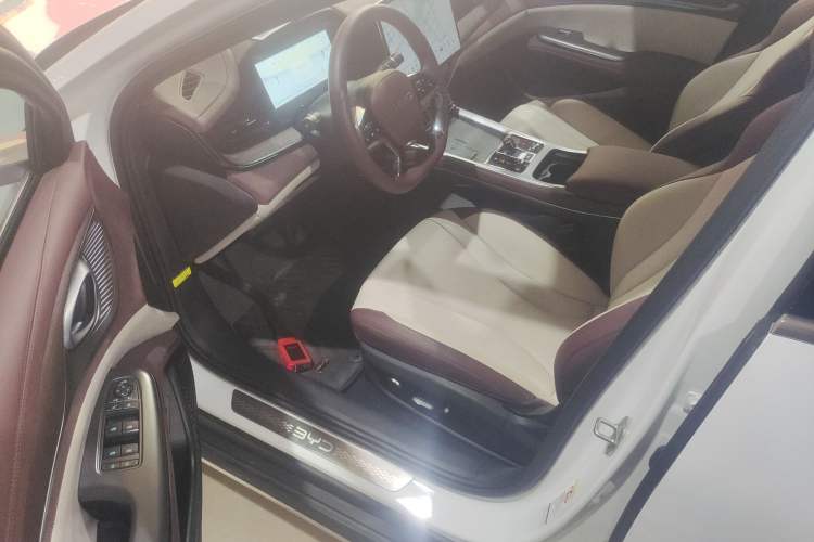 Used BYD Seal 2023 DM-i 1.5L 121km Prestige Model Driver Seat