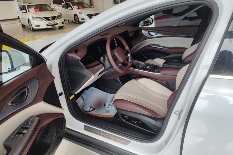 Used BYD Seal 2023 DM-i 1.5L 121km Prestige Model Driver Seat