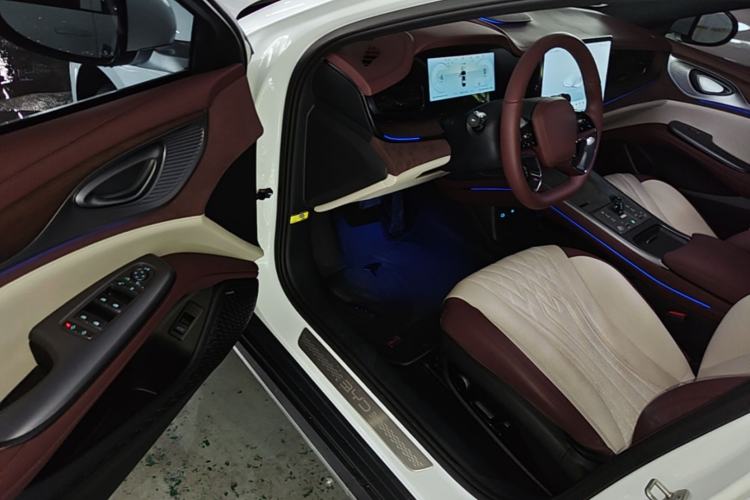 Used BYD Seal 2023 DM-i 1.5T 121km Flagship Model Driver Seat