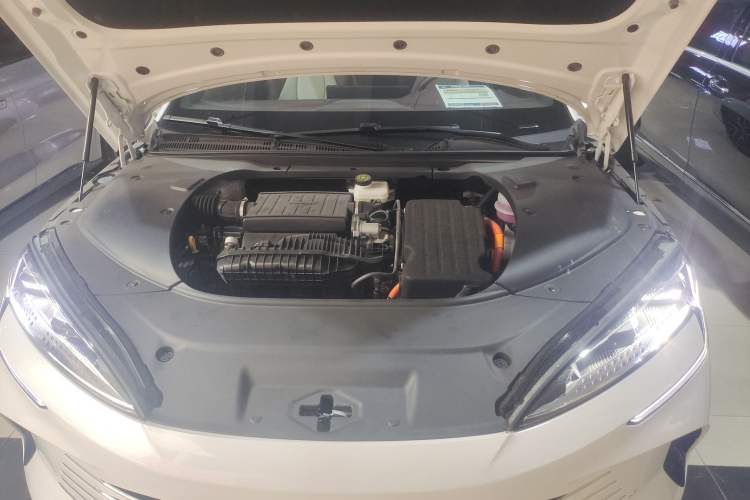 Used BYD Seal 2023 DM-i 1.5L 121km Prestige Model Engine Bay