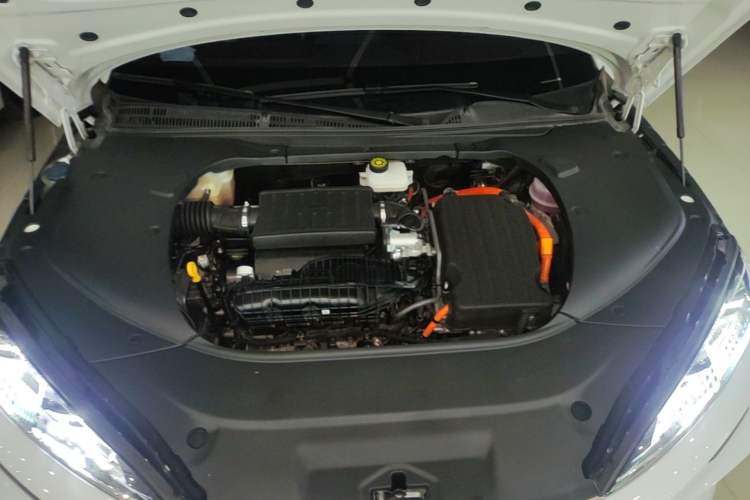 Used BYD Seal 2023 DM-i 1.5L 121km Prestige Model Engine Bay