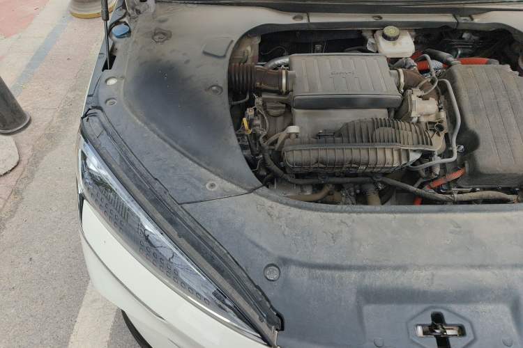 Used BYD Seal 2023 DM-i 1.5L 121km Prestige Model Engine Bay Right