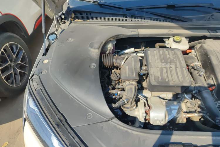 Used BYD Seal 2023 DM-i 1.5T 121km Prestige Model Engine Bay Right