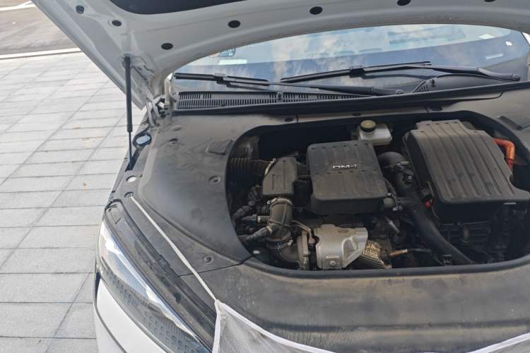 Used BYD Seal 2023 DM-i 1.5T 121km Flagship Model Engine Bay Right