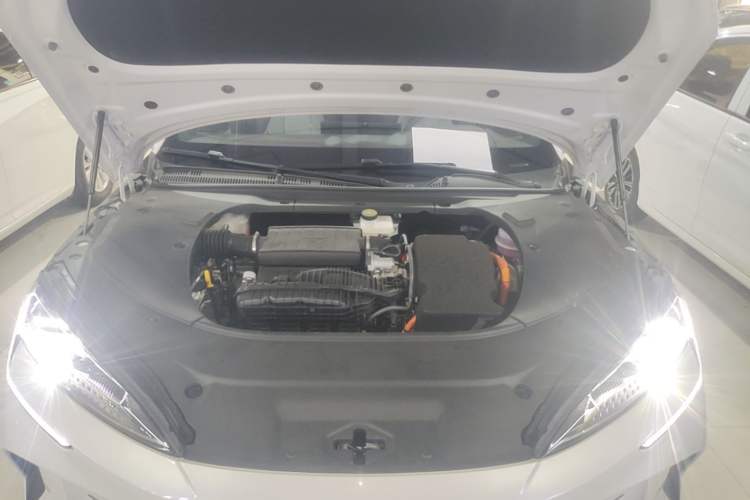 Used BYD Seal 2023 DM-i 1.5L 121km Prestige Model Engine Bay