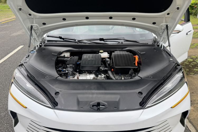 Used BYD Seal 2023 DM-i 1.5T 121km Flagship Model Engine Bay