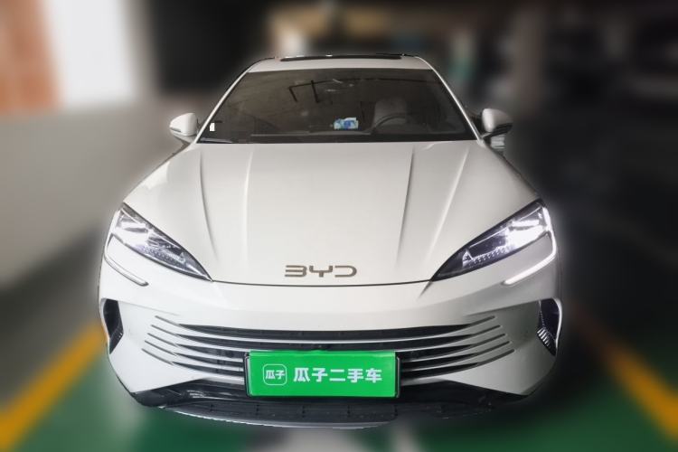 Used BYD Seal 2023 DM-i 1.5T 121km Flagship Model Exterior 1
