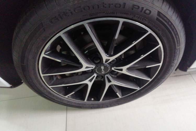 Used BYD Seal 2023 DM-i 1.5L 121km Prestige Model Exterior 4