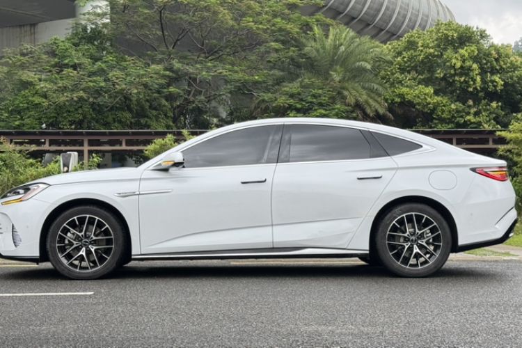 Used BYD Seal 2023 DM-i 1.5T 121km Flagship Model Exterior 7