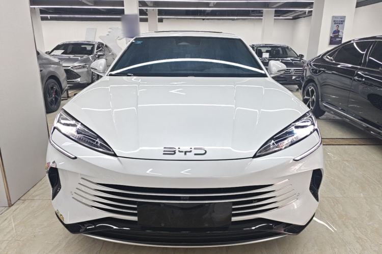 Used BYD Seal 2023 DM-i 1.5L 121km Prestige Model Front