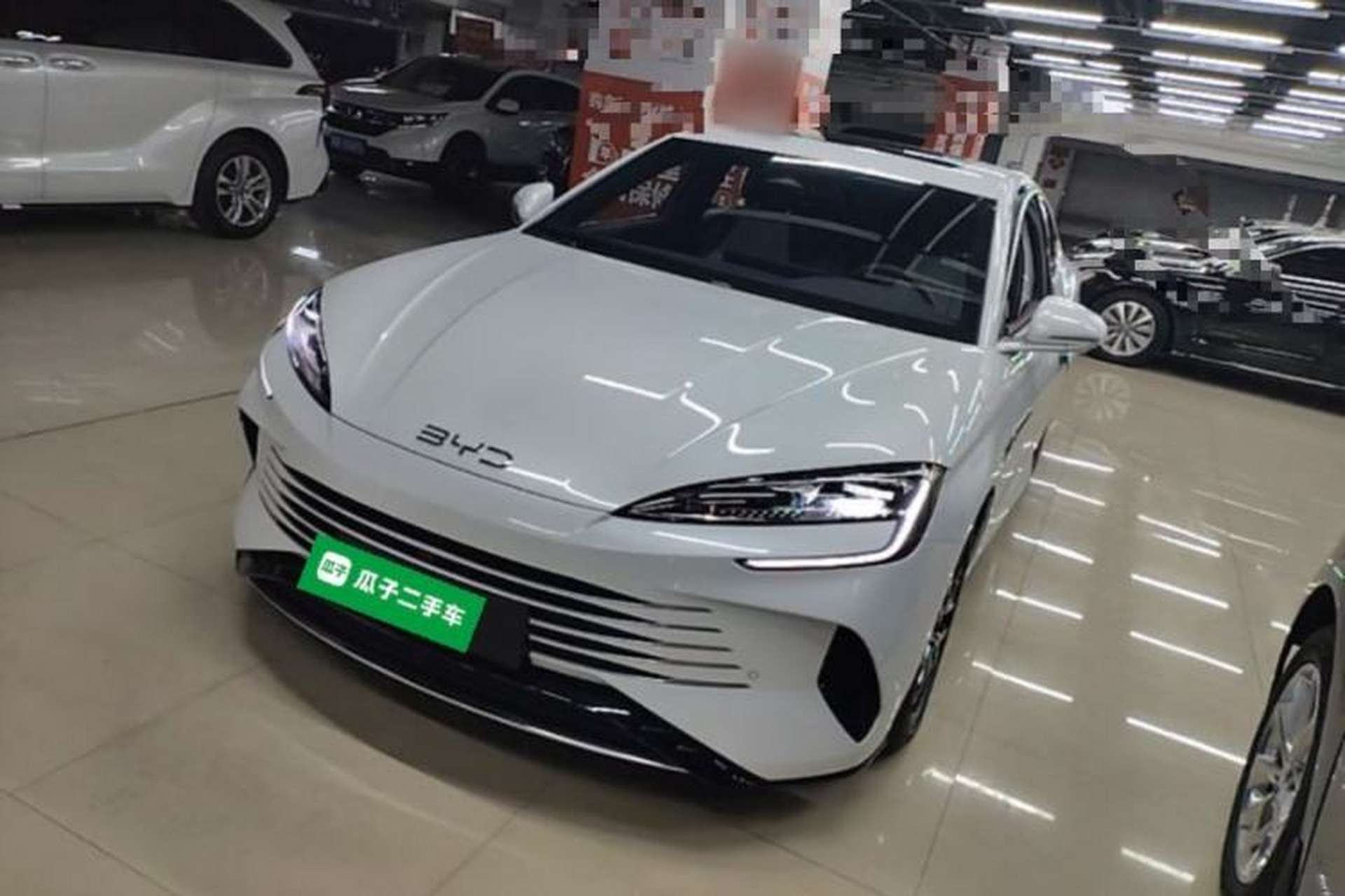 Used BYD Seal 2023 DM-i 1.5L 121km Prestige Model Front Left 45 Deg