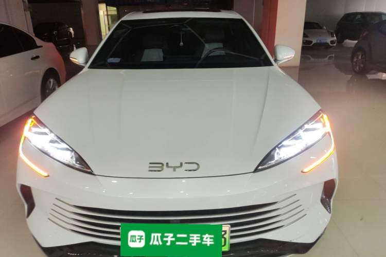 Used BYD Seal 2023 DM-i 1.5L 121km Prestige Model Front