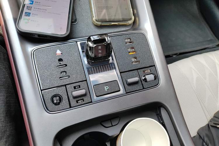 Used BYD Seal 2023 DM-i 1.5T 121km Flagship Model Gear Lever