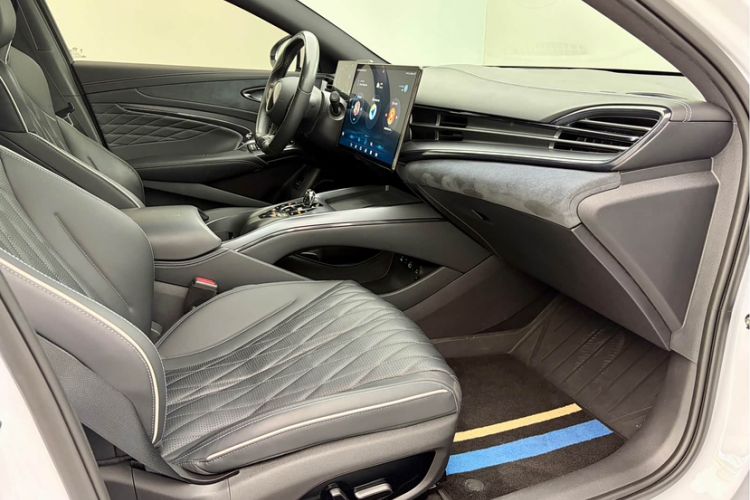 Used BYD Seal 2023 Champion Edition 550km Prestige Model Interior 4