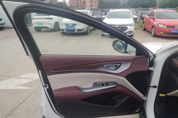Used BYD Seal 2023 DM-i 1.5L 121km Prestige Model Left Front Door Interior