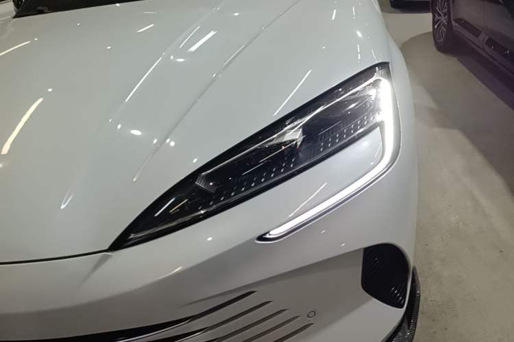 Used BYD Seal 2023 DM-i 1.5L 121km Prestige Model Left Front Headlight