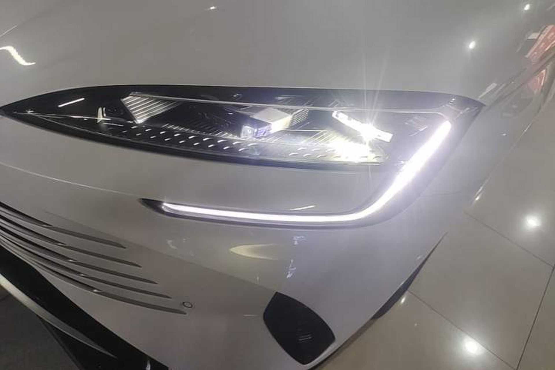 Used BYD Seal 2023 DM-i 1.5L 121km Prestige Model Left Front Headlight