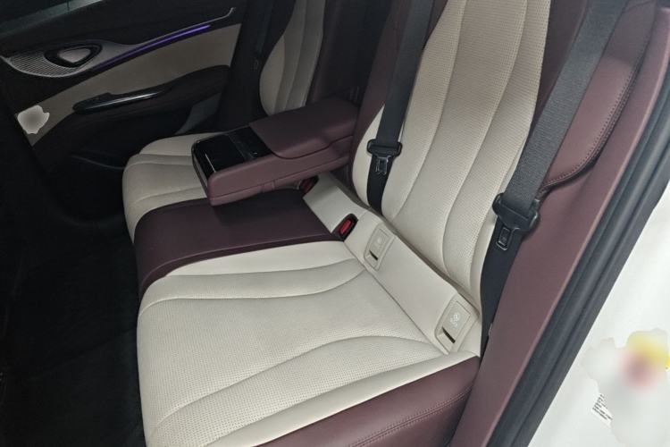 Used BYD Seal 2023 DM-i 1.5L 121km Prestige Model Left Rear Seat