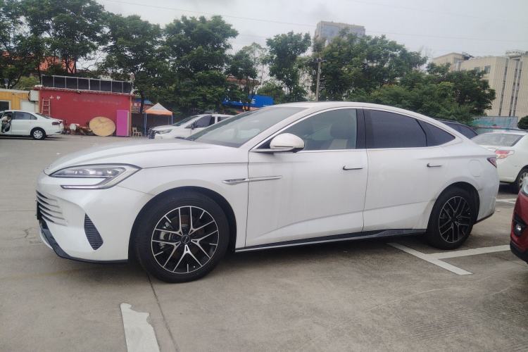 Used BYD Seal 2023 DM-i 1.5L 121km Prestige Model Left Side
