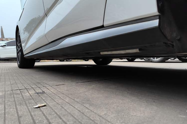 Used BYD Seal 2023 DM-i 1.5L 121km Luxury Model Left Side Sill