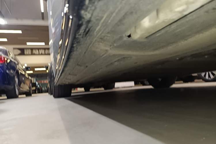 Used BYD Seal 2023 DM-i 1.5L 121km Prestige Model Left Side Sill