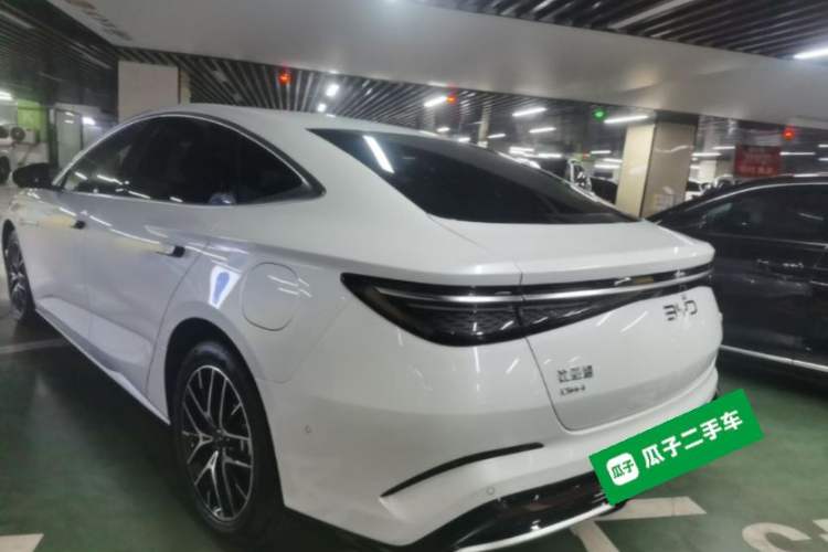 Used BYD Seal 2023 DM-i 1.5T 121km Flagship Model Rear Left 45 Deg