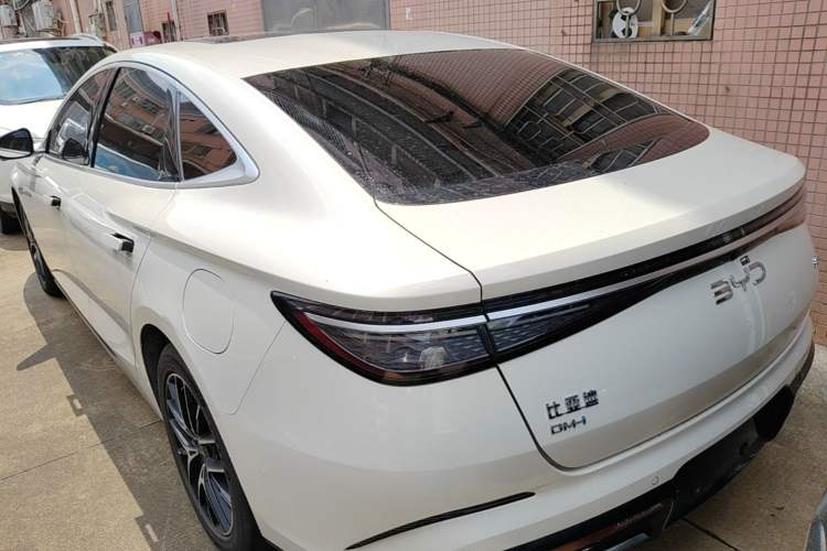 Used BYD Seal 2023 DM-i 1.5T 121km Flagship Model Rear Left 45 Deg
