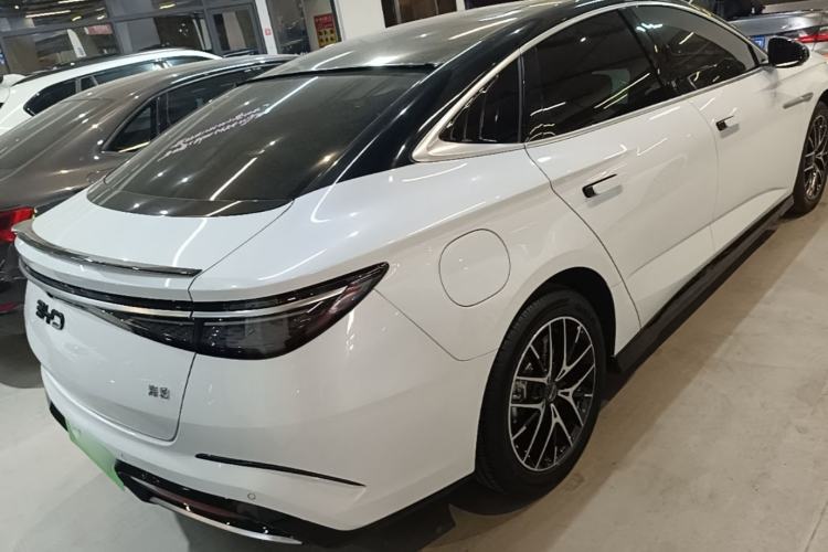 Used BYD Seal 2023 DM-i 1.5L 121km Prestige Model Rear Right 45 Deg