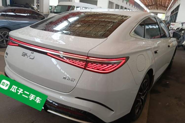 Used BYD Seal 2023 DM-i 1.5L 121km Luxury Model Rear Right 45 Deg
