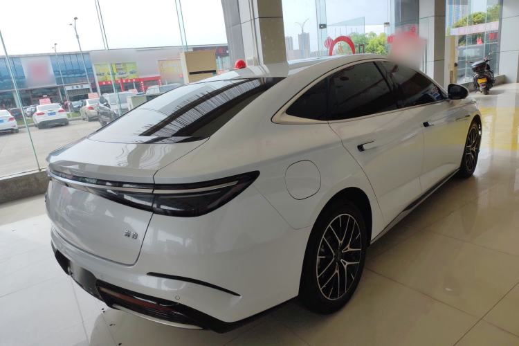 Used BYD Seal 2023 DM-i 1.5L 121km Prestige Model Rear Right 45 Deg