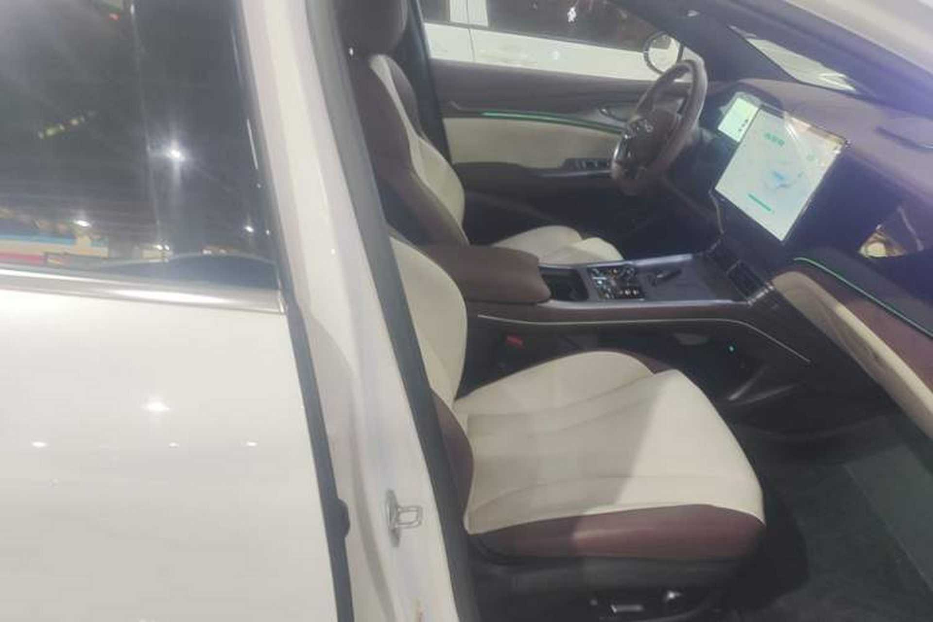 Used BYD Seal 2023 DM-i 1.5L 121km Prestige Model Right Front Seat